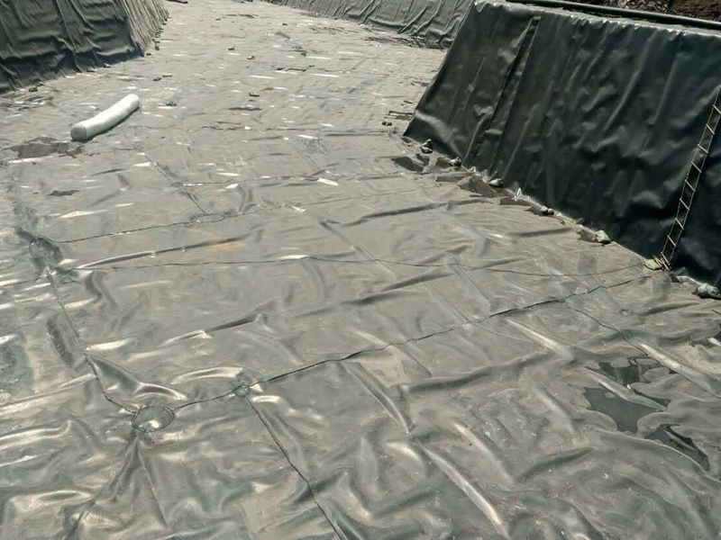 污水蒸发池的设计及施工包括哪些部分？